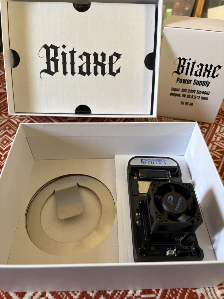 Unboxing du Bitaxe GAMMA de Power Mining